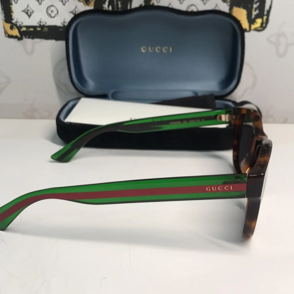 ✨ Brand New Gucci GG0003SN 003 Sunglasses – Havana with Green and Red Stripe ✨
